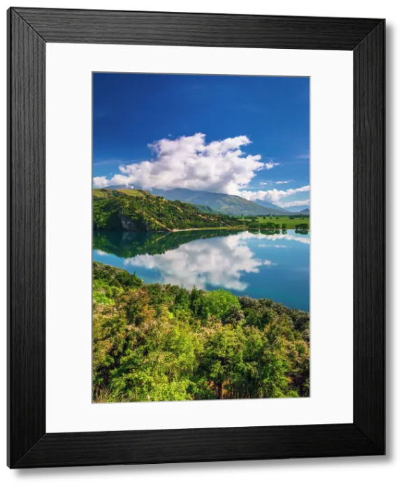Framed Print : Glendhu Bay on Lake Wanaka, Otago, South Island, New Zealand Date: 01-07-2021 Framed Print : Glendhu Bay on Lake Wanaka, Otago, South Island, New Zealand Date: 01-07-2021