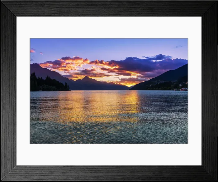 Framed Print : Sunset over Lake Wakatipu from Queenstown, Otago, South Island, New Zealand Date: 01-07-2021 Framed Print : Sunset over Lake Wakatipu from Queenstown, Otago, South Island, New Zealand Date: 01-07-2021