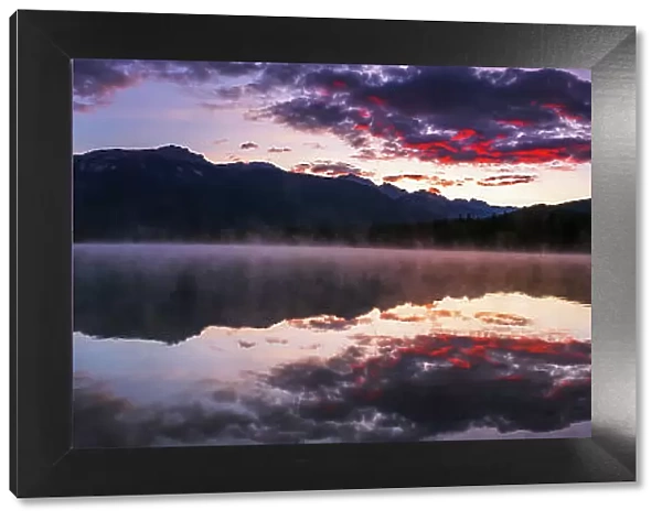 Sunrise at Edith Lake, Jasper National Park, Alberta, Canada. Date: 25-05-2021