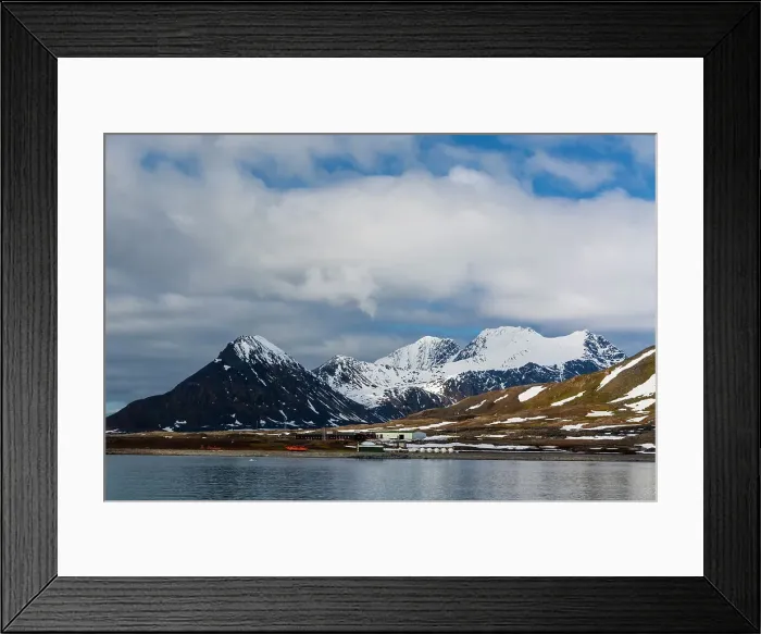 Framed Print : Polish research station in the Hornsund, Burgerbukta, Spitsbergen, Svalbard islands. Date: 12-06-2018 Framed Print : Polish research station in the Hornsund, Burgerbukta, Spitsbergen, Svalbard islands. Date: 12-06-2018