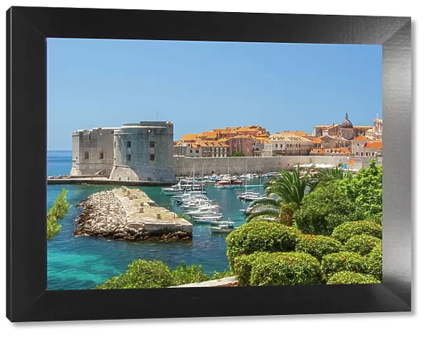 View of boats in Old Port, Dubrovnik, Dalmatian Coast, Adriatic Sea, Croatia, Eastern Europe. Date: 07-07-2007