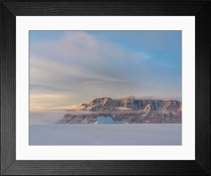 Framed Print : Icebergs in front of Storen Island, frozen into the sea ice of the Uummannaq fjord system during winter. Greenland, Danish Territory Date: 07-03-2020