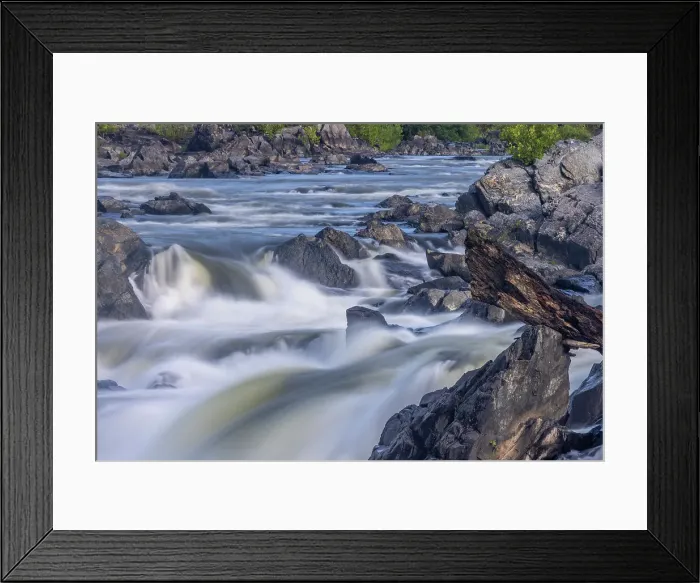 Framed Print : Usa, Maryland. Great Falls Overlook, Potomac River, Long Exposure of the Water of the Potomac Date: 21-08-2021 Framed Print : Usa, Maryland. Great Falls Overlook, Potomac River, Long Exposure of the Water of the Potomac Date: 21-08-2021
