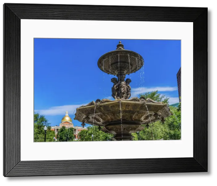 Framed Print : Brewer Fountain, Boston Common, State House, Boston, Massachusetts. Fountain cast in 1868 by Lenard. Massachusetts State House built 1798 and gold leaf gilding 1874 Date: 22-12-2020 Framed Print : Brewer Fountain, Boston Common, State House, Boston, Massachusetts. Fountain cast in 1868 by Lenard. Massachusetts State House built 1798 and gold leaf gilding 1874 Date: 22-12-2020