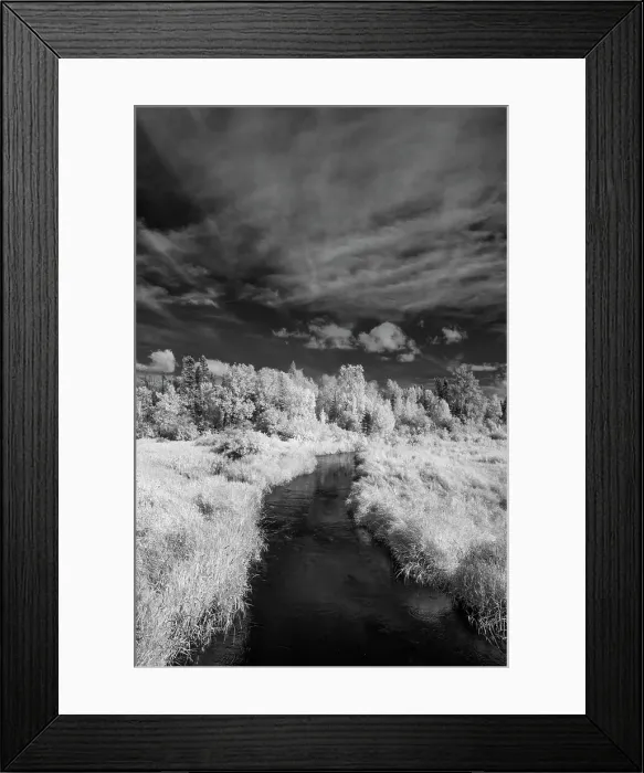 Framed Print : USA, Minnesota, Mississippi River Headwaters region, Mississippi River Date: 12-08-2020
