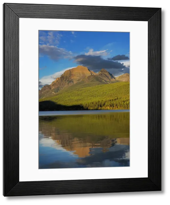 Framed Print : Rainbow Peak reflects in Bowman Lake in Glacier National Park, Montana, USA Date: 22-09-2021 Framed Print : Rainbow Peak reflects in Bowman Lake in Glacier National Park, Montana, USA Date: 22-09-2021