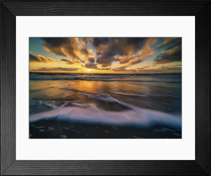 Framed Print : USA, New Jersey, Cape May National Seashore. Sunset on ocean and shore. Date: 25-12-2020 Framed Print : USA, New Jersey, Cape May National Seashore. Sunset on ocean and shore. Date: 25-12-2020