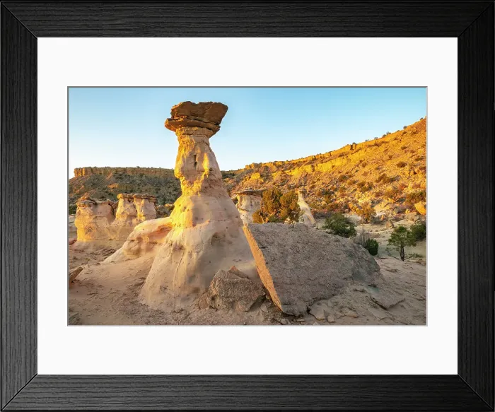 Framed Print : USA, New Mexico, Ojito Wilderness. Eroded desert rocks. Date: 19-03-2021 Framed Print : USA, New Mexico, Ojito Wilderness. Eroded desert rocks. Date: 19-03-2021