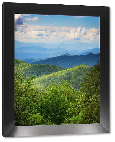 Blue Ridge Parkway vista, Smoky Mountains, USA. Date: 30-09-2018