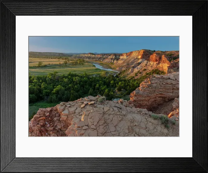 Framed Print : Red Cliffs above the Little Missouri River in the Little Missouri National Grasslands, North Dakota, USA Date: 10-06-2021 Framed Print : Red Cliffs above the Little Missouri River in the Little Missouri National Grasslands, North Dakota, USA Date: 10-06-2021
