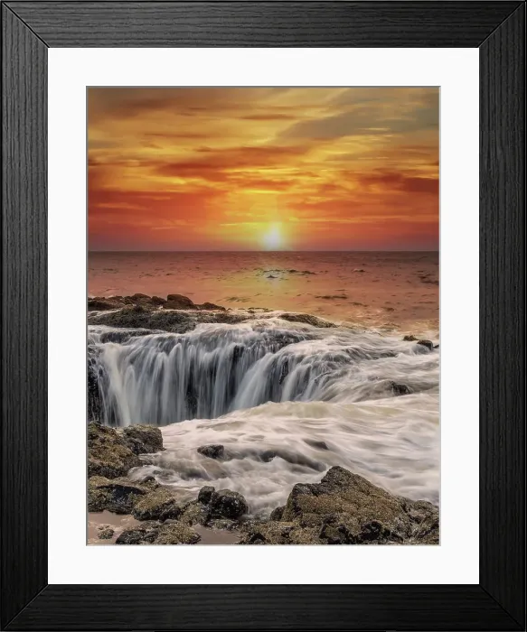 Framed Print : Usa, Oregon, Yachats. Thor's Well, Waves Crashing into Thor's Well Date: 03-08-2021