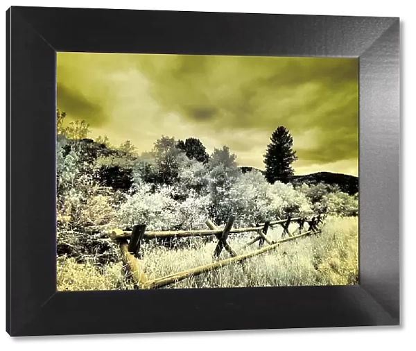 USA, Utah, Infrared of the Logan Pass area with split rai fence Date: 26-09-2020