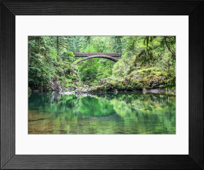 Framed Print : Moulton Falls Regional Park, Yacolt, Washington State, USA. The Moulton Falls Bridge over the East Fork Lewis River. Date: 08-05-2021 Framed Print : Moulton Falls Regional Park, Yacolt, Washington State, USA. The Moulton Falls Bridge over the East Fork Lewis River. Date: 08-05-2021