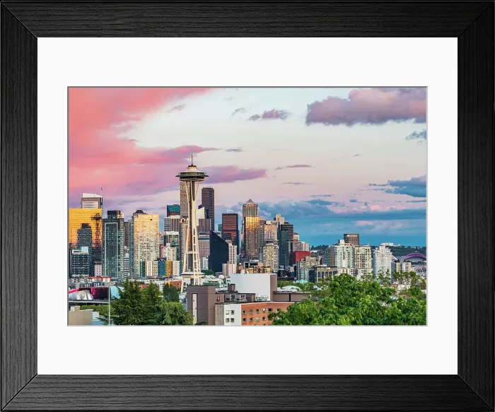 Framed Print : Seattle, Washington State, USA. Downtown Seattle at sunset on a summer day. Date: 19-05-2021 Framed Print : Seattle, Washington State, USA. Downtown Seattle at sunset on a summer day. Date: 19-05-2021