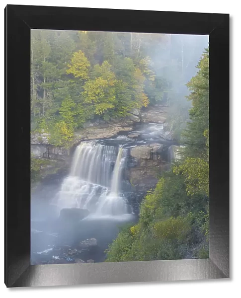 USA, West Virginia, Davis. Overview of waterfall in Blackwater State Park. Date: 30-09-2021