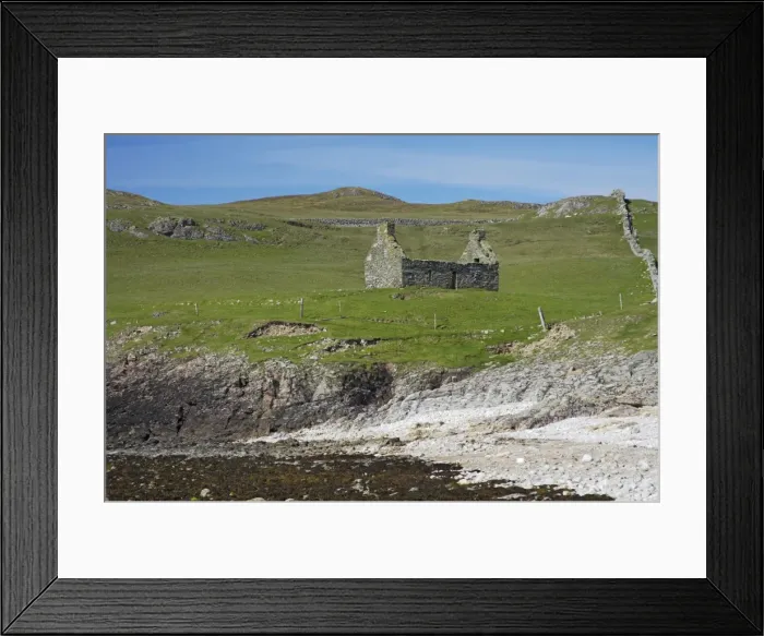 Framed Print : Funzie Bay with derelict croft LA003156 Framed Print : Funzie Bay with derelict croft LA003156