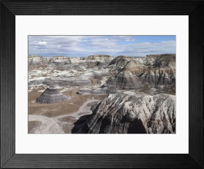 Framed Print : View over Painted Desert showing coloured strata, the white layers are sandstone, whereas the reds are caused either by iron stained siltstones or iron oxide. Arizona, USA Framed Print : View over Painted Desert showing coloured strata, the white layers are sandstone, whereas the reds are caused either by iron stained siltstones or iron oxide. Arizona, USA