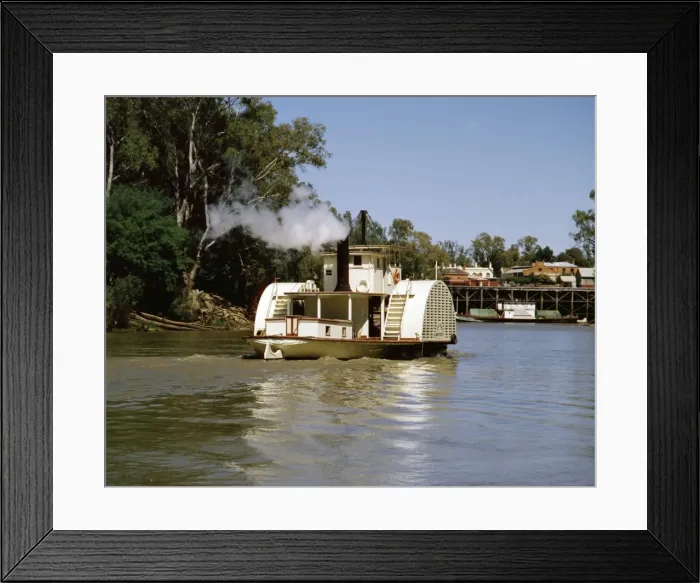 Framed Print : Paddlesteamer ‘Adelaide on Murray River arriving in Echuca, Victoria, Australia JLR01397 Framed Print : Paddlesteamer ‘Adelaide on Murray River arriving in Echuca, Victoria, Australia JLR01397
