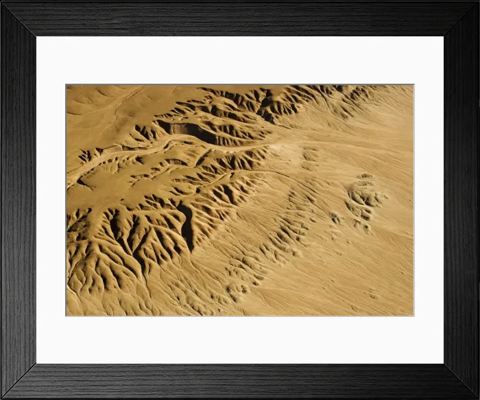 Framed Print : Drainage patterns on the ancient plains of the Namib - Namib Desert - Namibia - Africa Framed Print : Drainage patterns on the ancient plains of the Namib - Namib Desert - Namibia - Africa