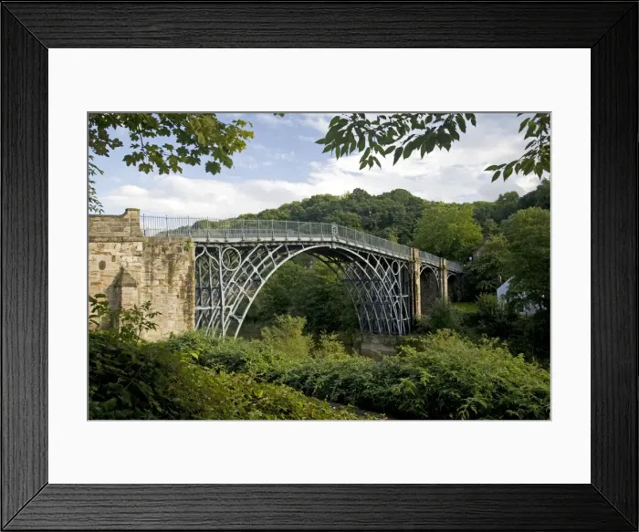 Framed Print : Iron bridge at Colabrookdale spanning gorge of River Severn Ironbridge Shropshire UK Framed Print : Iron bridge at Colabrookdale spanning gorge of River Severn Ironbridge Shropshire UK