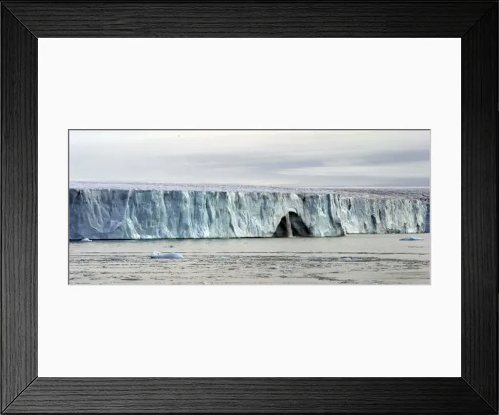 Framed Print : Brasvell Glacier Coast of Nordaustlandet, North Island of Svalbard, Norway Framed Print : Brasvell Glacier Coast of Nordaustlandet, North Island of Svalbard, Norway