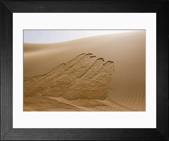 Framed Print : Sand dunes - showing movement on dune - Abu Dhabi - United Arab Emirates Framed Print : Sand dunes - showing movement on dune - Abu Dhabi - United Arab Emirates