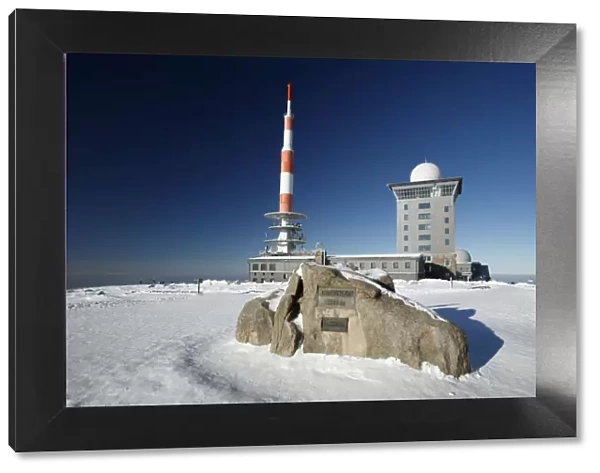 Weather Station and Transmitter Mast on Brocken summit in winter landscape covered with snow - National Park Harz Mountains - Sachsen-Anhalt - Germany