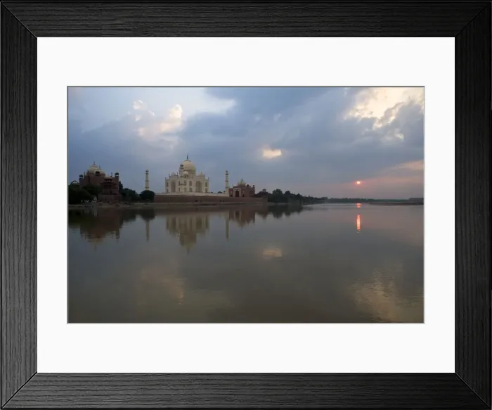 Framed Print : Taj Mahal sunset - view across the Yamuna Framed Print : Taj Mahal sunset - view across the Yamuna