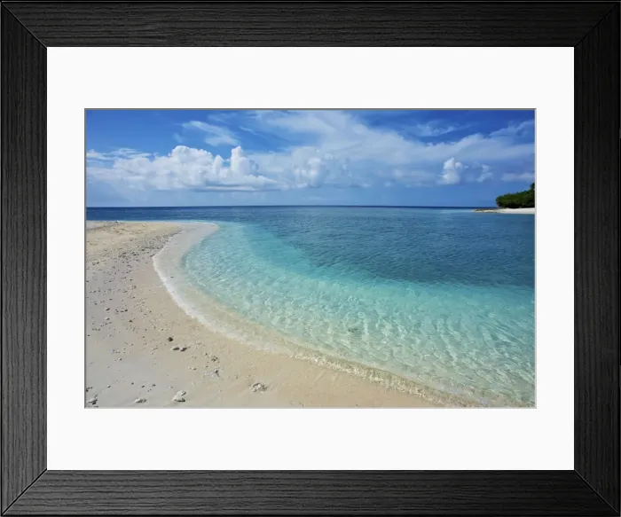 Framed Print : Beach scene - Island of Nailaka - Spice Island - Indonesia Framed Print : Beach scene - Island of Nailaka - Spice Island - Indonesia