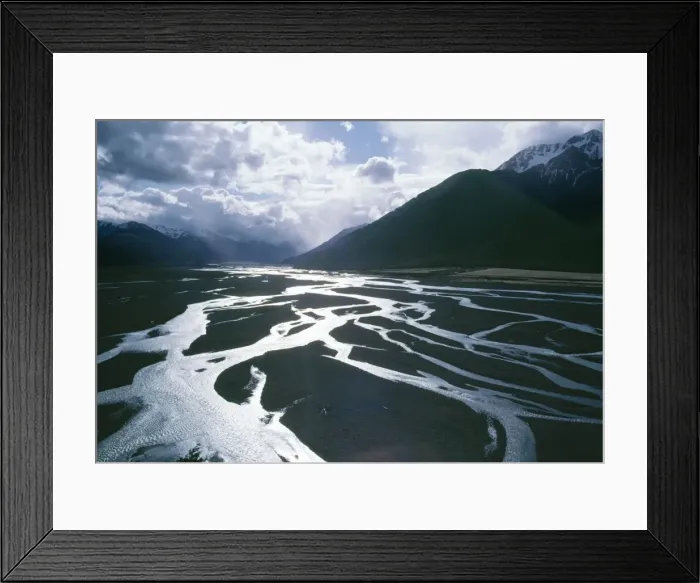 Framed Print : New Zealand DH 2061 Waimakariri River, Braided River system. Southern Alps. © Don Hadden / ARDEA LONDON Framed Print : New Zealand DH 2061 Waimakariri River, Braided River system. Southern Alps. © Don Hadden / ARDEA LONDON