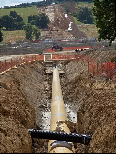 Laying new natural gas pipeline - Wormington to Sapperton pipeline project - near Winchcombe - Cotswolds - UK