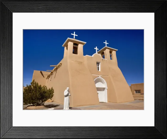 Framed Print : Mission San Francisco de Asis - beautiful mission in adobe building style - Rancho de Taos, New Mexico, USA Framed Print : Mission San Francisco de Asis - beautiful mission in adobe building style - Rancho de Taos, New Mexico, USA