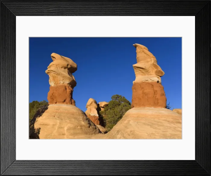 Framed Print : Devil's Garden - petrified sand dunes, Hoodoos and weirdly shaped monoliths - made up of differently coloured sandstone - Hole-in-the-Rock-Road, Grand Staircase Escalante National Monument, Utah, USA Framed Print : Devil's Garden - petrified sand dunes, Hoodoos and weirdly shaped monoliths - made up of differently coloured sandstone - Hole-in-the-Rock-Road, Grand Staircase Escalante National Monument, Utah, USA