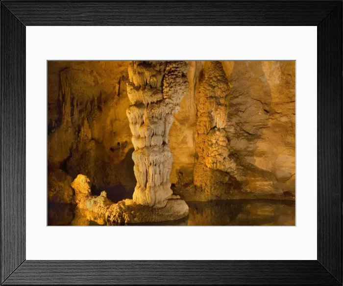 Framed Print : Devil's Spring - a natural underground spring with ornate cave formations and colums of stalagmites rising out of the water - Carlsbad Caverns National Park, New Mexico, USA Framed Print : Devil's Spring - a natural underground spring with ornate cave formations and colums of stalagmites rising out of the water - Carlsbad Caverns National Park, New Mexico, USA