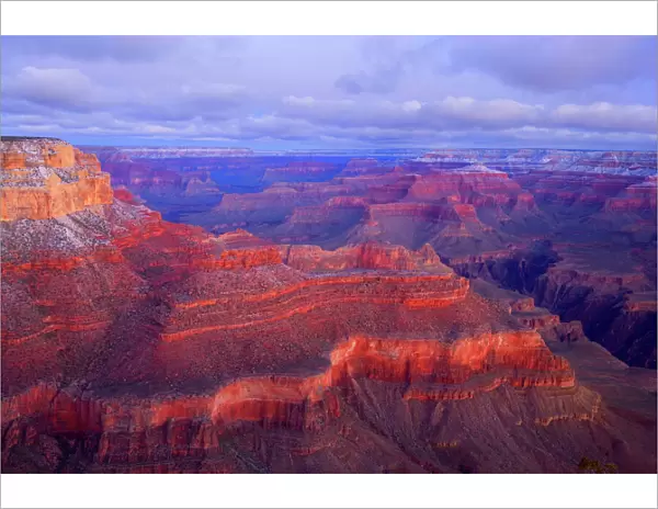 Grand Canyon - panoramic view from Yavapai Point into the Grand Canyon - dawn - Grand Canyon National Park - South Rim - Arizona - USA