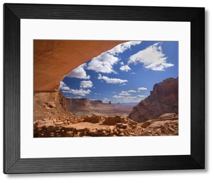 Framed Print : False Kiva - ancient indian ruin tucked into an alcove of rock with a breathtaking panoramic view over canyons and sandtone buttes - Island in the Sky, Canyonlands National Park, Utah, USA Framed Print : False Kiva - ancient indian ruin tucked into an alcove of rock with a breathtaking panoramic view over canyons and sandtone buttes - Island in the Sky, Canyonlands National Park, Utah, USA