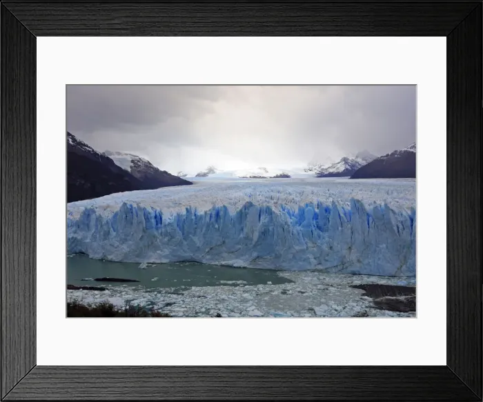 Framed Print : Perito Moreno Glacier - Glacier National Park. Magallanes Peninsula - Patagonia - Argentina Framed Print : Perito Moreno Glacier - Glacier National Park. Magallanes Peninsula - Patagonia - Argentina