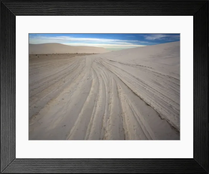 Framed Print : White Gypsum Dunes - sculpted by the wind, showing curved ridges. White Sands National Monument, New Mexico, USA Framed Print : White Gypsum Dunes - sculpted by the wind, showing curved ridges. White Sands National Monument, New Mexico, USA