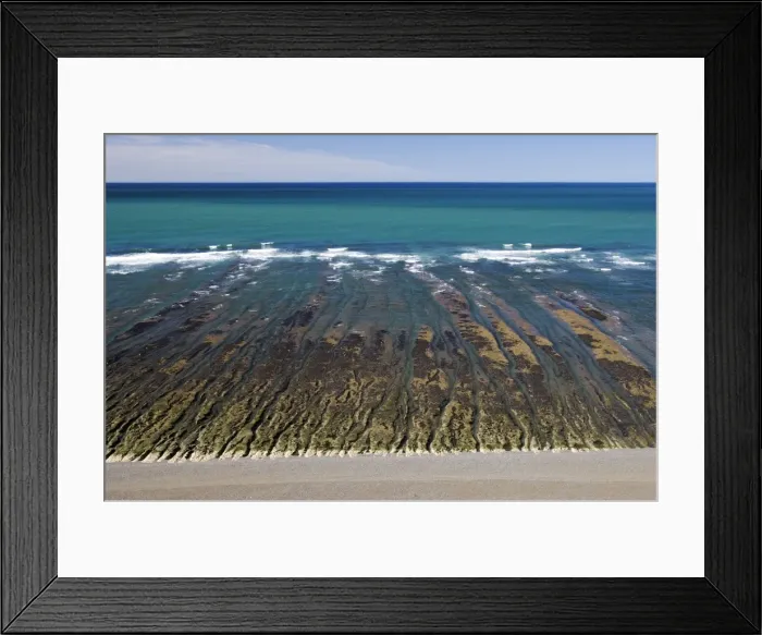 Framed Print : Argentina, Patagonia, Province Chubut: Valdes Peninsula. Low tide at Caleta Valdes on the Atlantic coast. The platform exposed at low tide is called a restinga in Argentina Framed Print : Argentina, Patagonia, Province Chubut: Valdes Peninsula. Low tide at Caleta Valdes on the Atlantic coast. The platform exposed at low tide is called a restinga in Argentina