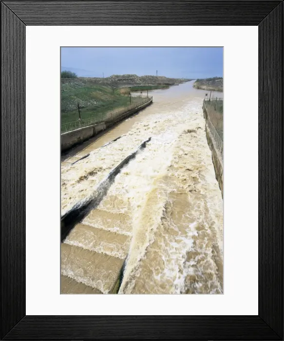 Framed Print : Karakum / Qaraqum / Kara Kum / Garagum Canal - water comes from water pump in sluices - the main irrigation artery of Karakum desert - starts from the Amu-Darya River - built from 1954 to 1988 - 1, 375 km in length - the largest irrigation Framed Print : Karakum / Qaraqum / Kara Kum / Garagum Canal - water comes from water pump in sluices - the main irrigation artery of Karakum desert - starts from the Amu-Darya River - built from 1954 to 1988 - 1, 375 km in length - the largest irrigation
