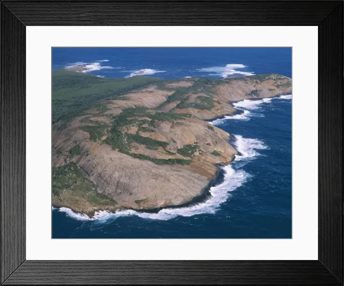Framed Print : Western Australia - Archipelago of the Recherche, Middle Island