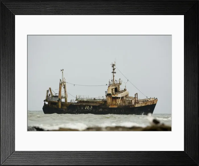 Framed Print : The Kolmanskop ship wreck - Atlantic Coast - Namibia - Africa Framed Print : The Kolmanskop ship wreck - Atlantic Coast - Namibia - Africa
