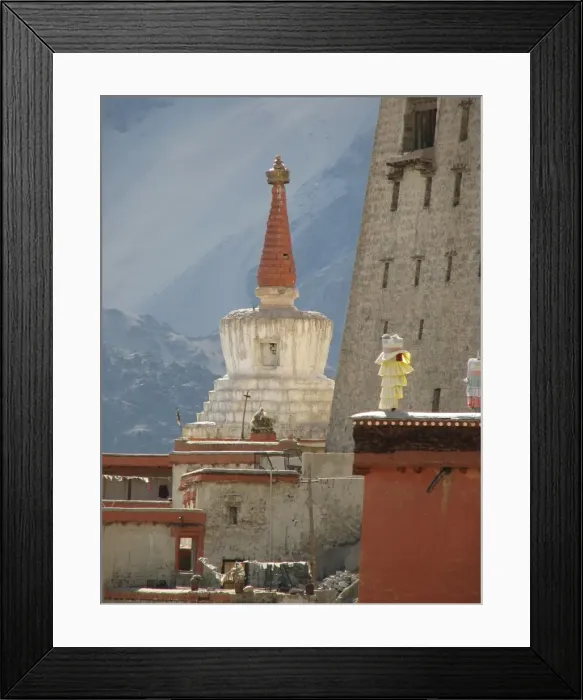 Framed Print : Chorten by Leh Palace, Ladakh, India Framed Print : Chorten by Leh Palace, Ladakh, India