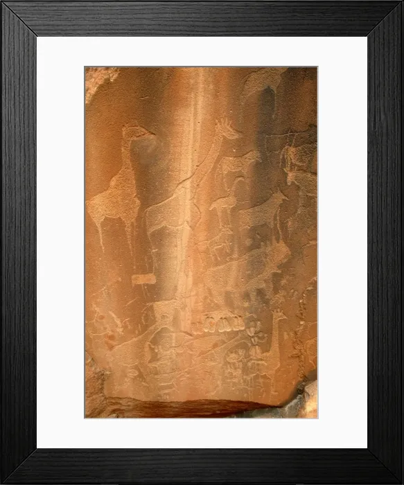 Framed Print : Rock Engravings. Twyfelfontein. Namibia Betweeen -5600 BC et _2500 BC Framed Print : Rock Engravings. Twyfelfontein. Namibia Betweeen -5600 BC et _2500 BC