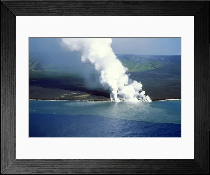 Framed Print : Volcano - Larva flowing from Kilauea and entering the sea. Hawaii - USA Framed Print : Volcano - Larva flowing from Kilauea and entering the sea. Hawaii - USA