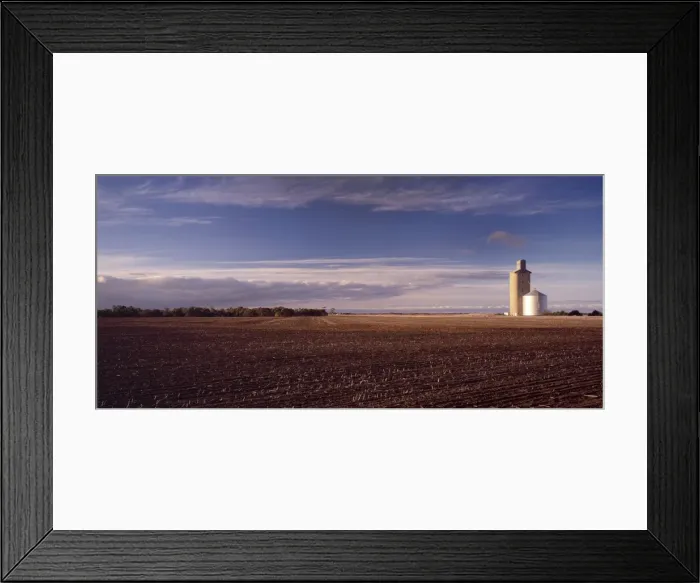 Framed Print : Wheat Field and Silo JLR 69 Malley region north west Victoria, Australia © Jean-Marc La-Roque / ardea. com Framed Print : Wheat Field and Silo JLR 69 Malley region north west Victoria, Australia © Jean-Marc La-Roque / ardea. com