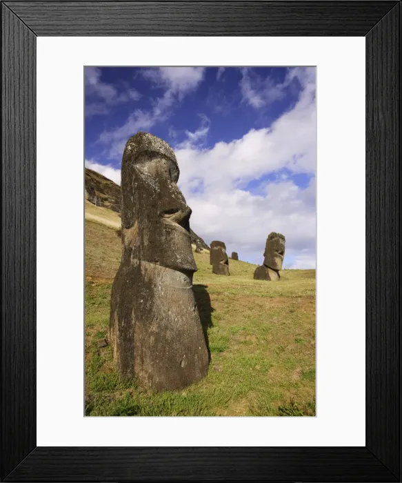 Framed Print : Moais en la cantera del volcan Rano Raraku Isla de Rapa Nui (Pascua) CHILE CL 1104 Framed Print : Moais en la cantera del volcan Rano Raraku Isla de Rapa Nui (Pascua) CHILE CL 1104