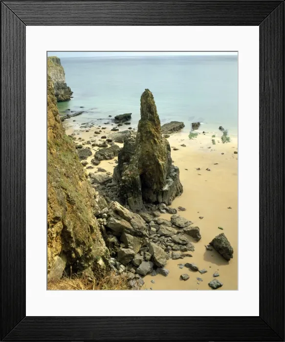 Framed Print : Wales - Pinnacle Stack - below pembroke coastal path on the stackpole estate Framed Print : Wales - Pinnacle Stack - below pembroke coastal path on the stackpole estate