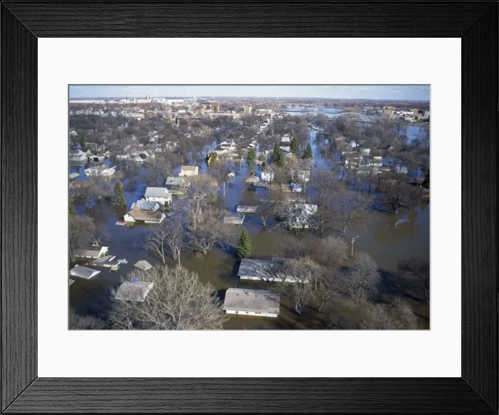 Framed Print : Flood - Red River burst it's banks at Grand Forks. North Dakota, USA