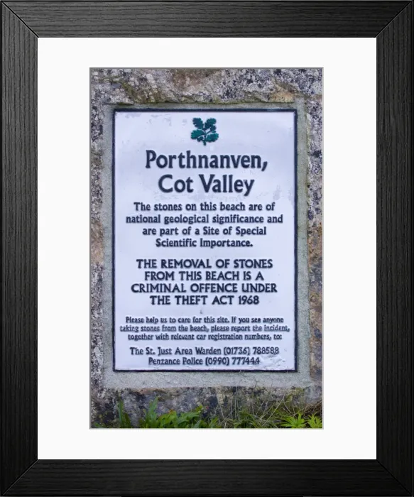 Framed Print : Sign - ‘Removal of stones is a criminal offence Location: Cornwall, UK Framed Print : Sign - ‘Removal of stones is a criminal offence Location: Cornwall, UK